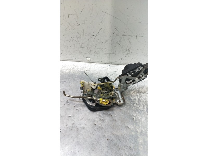 Recambio de motor cierre centralizado trasero derecho para hyundai trajet (fo) 2.0 referencia OEM IAM  5P 