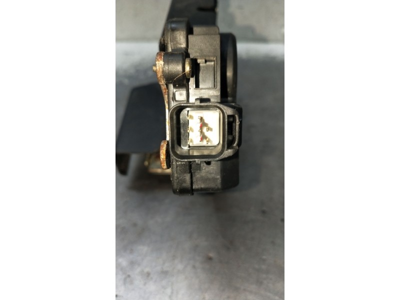 Recambio de motor cierre centralizado trasero derecho para hyundai trajet (fo) 2.0 referencia OEM IAM  5P 