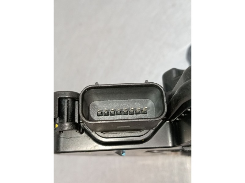 Recambio de motor cierre centralizado trasero izquierdo para kia niro ii (sg2) 1.6 gdi hybrid referencia OEM IAM 81410AT010 5P 