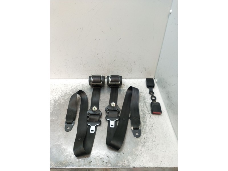 Recambio de juego cinturones delantero para dacia sandero 1.2 16v referencia OEM IAM   5P