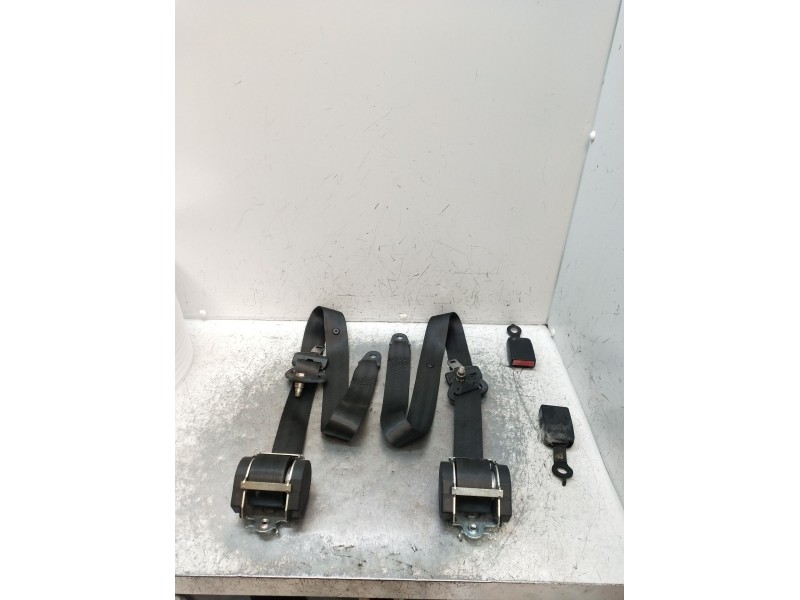 Recambio de juego cinturones delantero para dacia sandero 1.2 16v referencia OEM IAM   5P