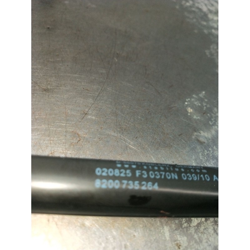 Recambio de amortiguadores maletero / porton para dacia sandero 1.2 16v referencia OEM IAM 8200735264 020825F30370N 