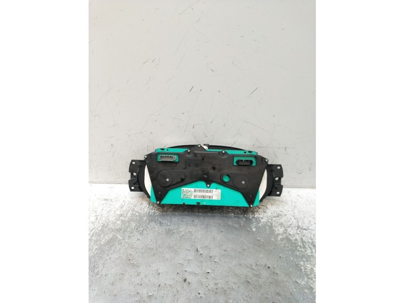 Recambio de cuadro instrumentos para dacia sandero 1.2 16v referencia OEM IAM P248101432R TE01008553 