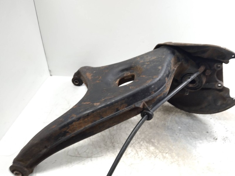 Recambio de mangueta trasera izquierda para mercedes clase sl (w107) coupe/roadster 2.8 referencia OEM IAM   