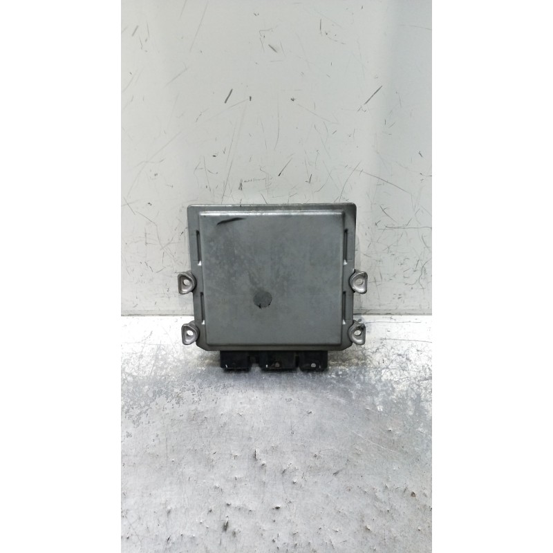 Recambio de centralita motor uce para citroën xsara coupé (n0) 2.0 hdi 90 referencia OEM IAM SW9653647880 HW9647423380 