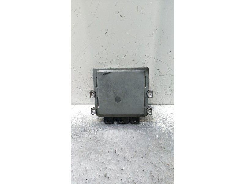 Recambio de centralita motor uce para citroën xsara coupé (n0) 2.0 hdi 90 referencia OEM IAM SW9653647880 HW9647423380 