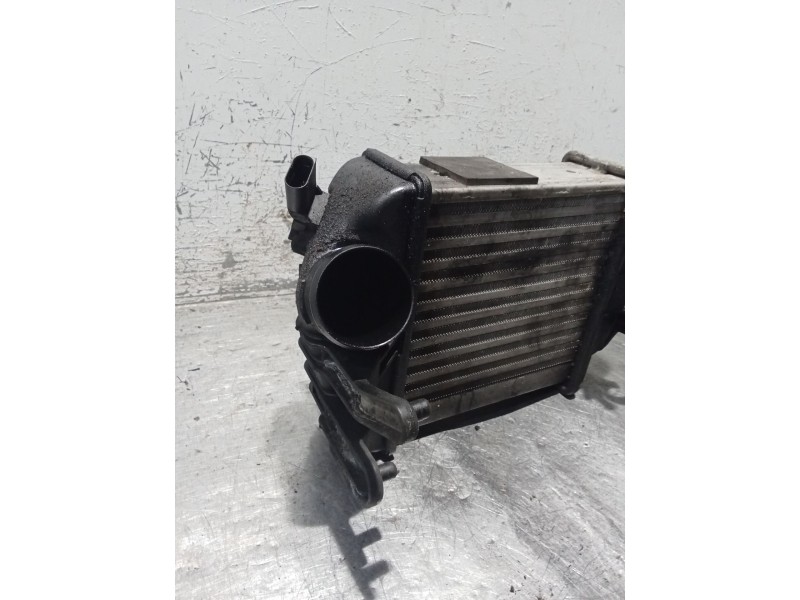 Recambio de intercooler para audi a4 b7 (8ec) 3.0 tdi quattro referencia OEM IAM 8E01458O5R  
