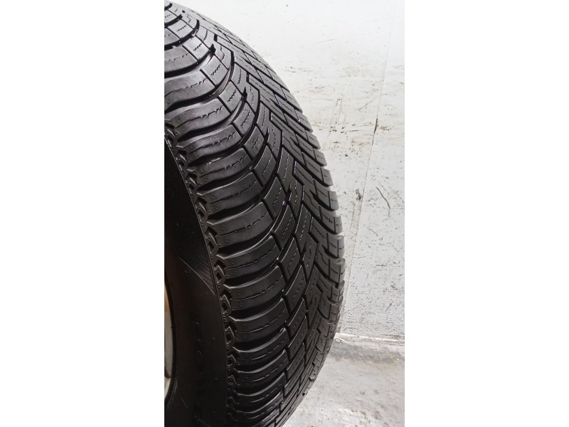 Recambio de juego llantas para volkswagen tiguan (5n_) 2.0 tdi referencia OEM IAM 215/60 R17 100V  