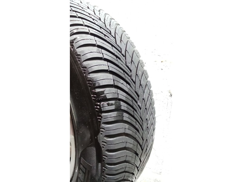 Recambio de juego llantas para volkswagen tiguan (5n_) 2.0 tdi referencia OEM IAM 215/60 R17 100V  