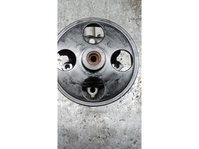 Recambio de bomba direccion para opel insignia a (g09) 1.8 (68) referencia OEM IAM 55564138  ROTURA EN UNA DE LAS SUJECIONES VER