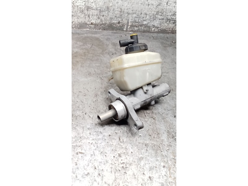 Recambio de bomba freno para dacia sandero 1.2 16v referencia OEM IAM 03350890461 03350890471 