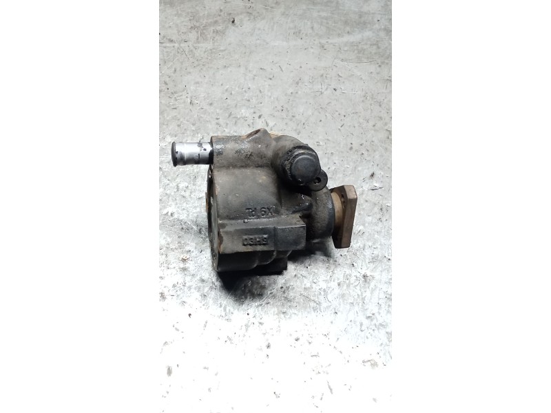 Recambio de bomba direccion para dacia sandero 1.2 16v referencia OEM IAM 7700840105 26146332RG 