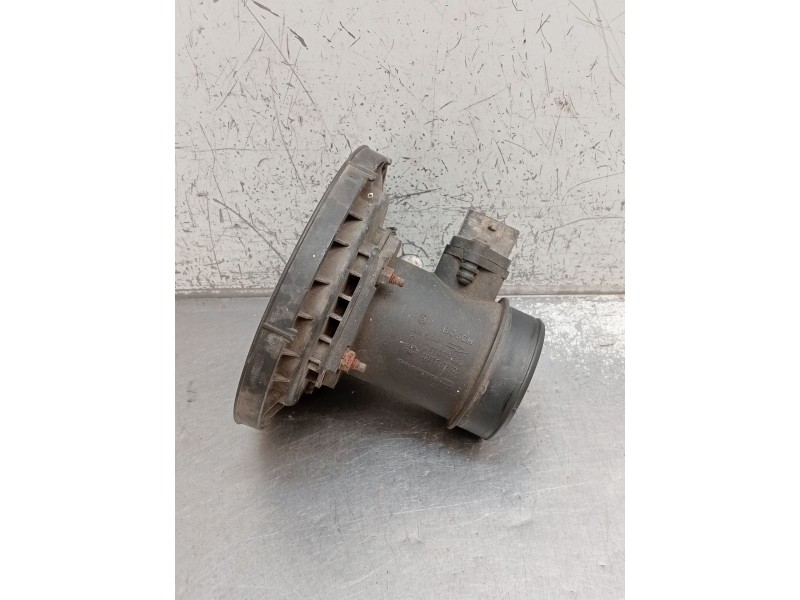 Recambio de caudalimetro para nissan terrano ii (r20) 2.7 tdi 4wd referencia OEM IAM 0281002596 226807F406 