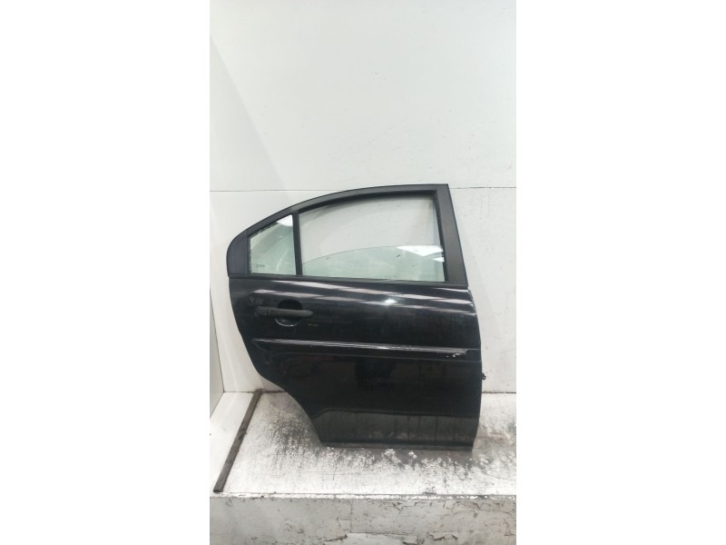 Recambio de puerta trasera derecha para hyundai accent iii sedán (mc) 1.4 gl referencia OEM IAM  4P 