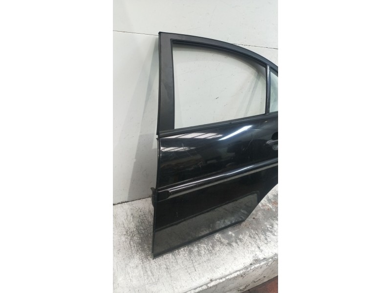 Recambio de puerta trasera izquierda para hyundai accent iii sedán (mc) 1.4 gl referencia OEM IAM  4P 