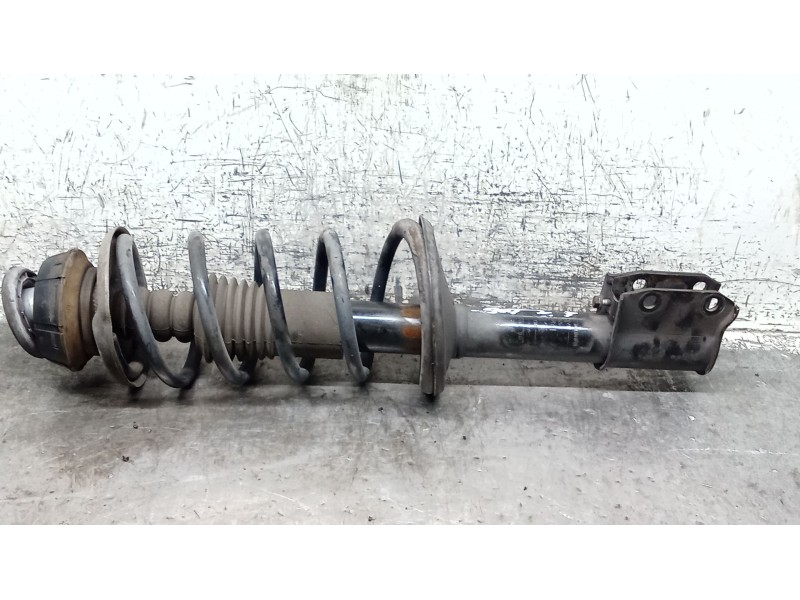 Recambio de amortiguador delantero derecho para dacia sandero 1.2 16v referencia OEM IAM 8200807029B  