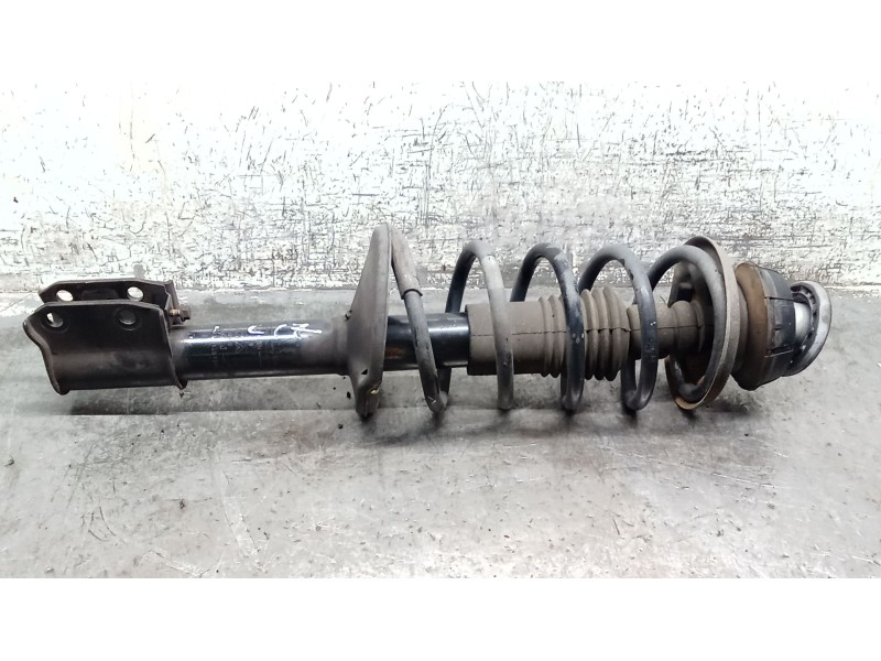 Recambio de amortiguador delantero izquierdo para dacia sandero 1.2 16v referencia OEM IAM 8200807029B  