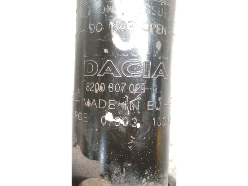 Recambio de amortiguador delantero izquierdo para dacia sandero 1.2 16v referencia OEM IAM 8200807029B  
