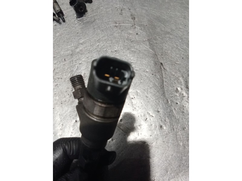 Recambio de inyector para hyundai sonata v (nf) 2.0 crdi referencia OEM IAM 04455110258 3380027400 BOSCH