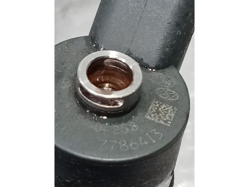 Recambio de inyector para hyundai sonata v (nf) 2.0 crdi referencia OEM IAM 04455110258 3380027400 BOSCH