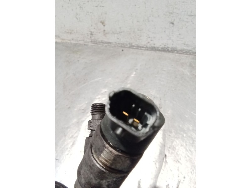 Recambio de inyector para hyundai sonata v (nf) 2.0 crdi referencia OEM IAM 04455110258 3380027400 BOSCH