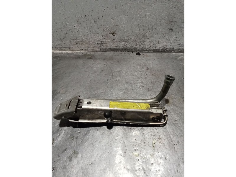 Recambio de gato para audi a4 b7 (8ec) 2.0 tdi 16v referencia OEM IAM   