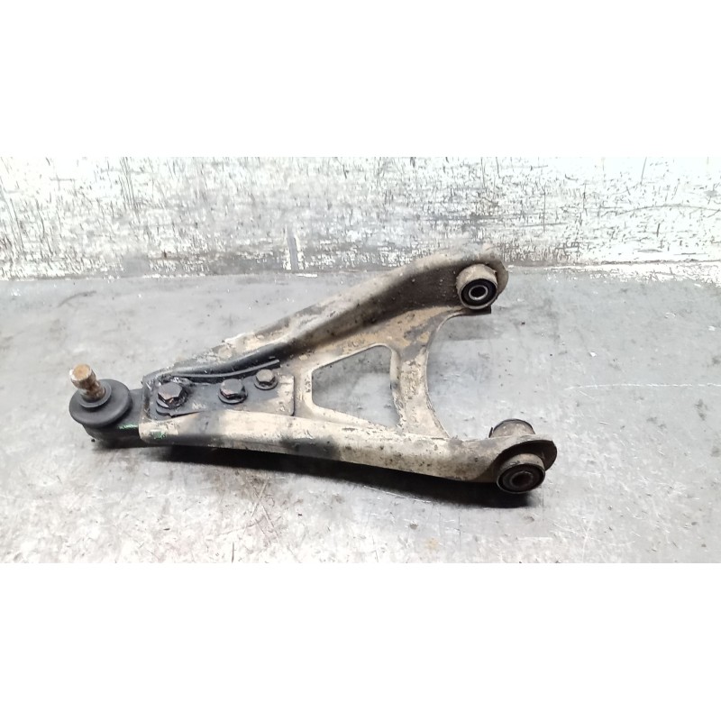 Recambio de brazo suspension inferior delantero derecho para renault 21 sedán (l48_) 1.7 (l482) referencia OEM IAM   