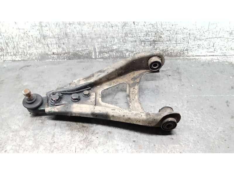 Recambio de brazo suspension inferior delantero derecho para renault 21 sedán (l48_) 1.7 (l482) referencia OEM IAM   