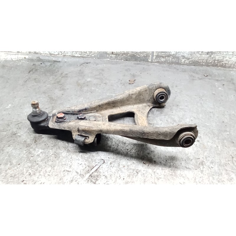 Recambio de brazo suspension inferior delantero izquierdo para renault 21 sedán (l48_) 1.7 (l482) referencia OEM IAM   
