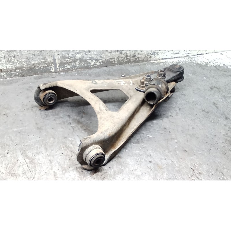 Recambio de brazo suspension inferior delantero izquierdo para renault 21 sedán (l48_) 1.7 (l482) referencia OEM IAM   