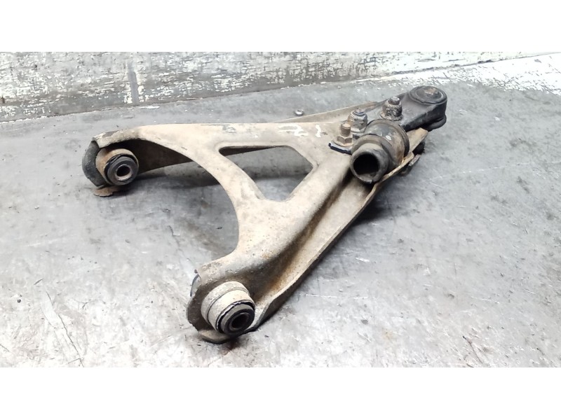 Recambio de brazo suspension inferior delantero izquierdo para renault 21 sedán (l48_) 1.7 (l482) referencia OEM IAM   