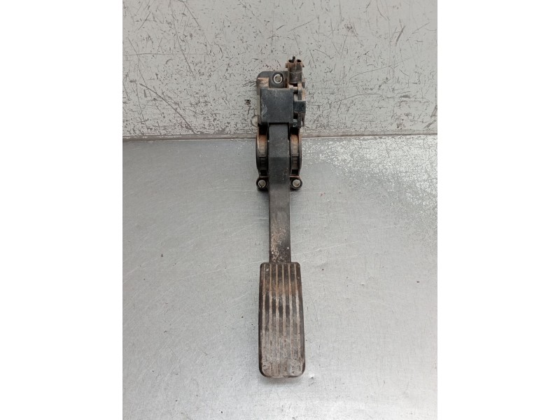 Recambio de potenciometro pedal para nissan terrano ii (r20) 2.7 tdi 4wd referencia OEM IAM 0281002591 180022X800 