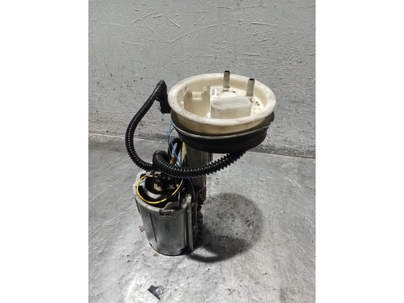 Recambio de bomba combustible para audi a4 b7 (8ec) 2.0 tdi 16v referencia OEM IAM   