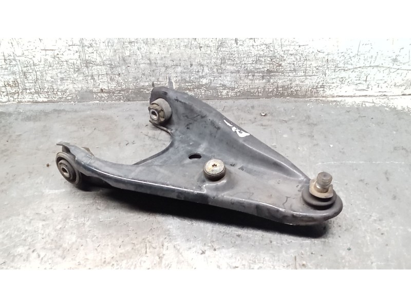 Recambio de brazo suspension inferior delantero derecho para dacia sandero 1.2 16v referencia OEM IAM   
