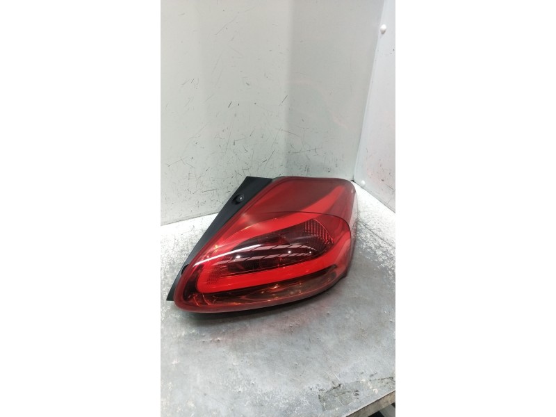 Recambio de piloto trasero derecho para kia cee´d (jd) 1.6 gt referencia OEM IAM   