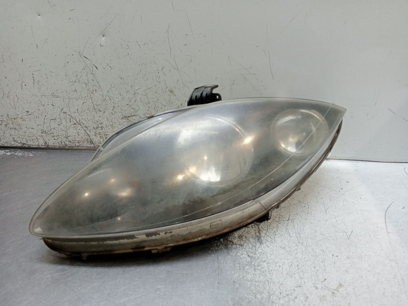 Recambio de faro izquierdo para seat leon (1p1) 1.9 tdi referencia OEM IAM 5P1941005D  