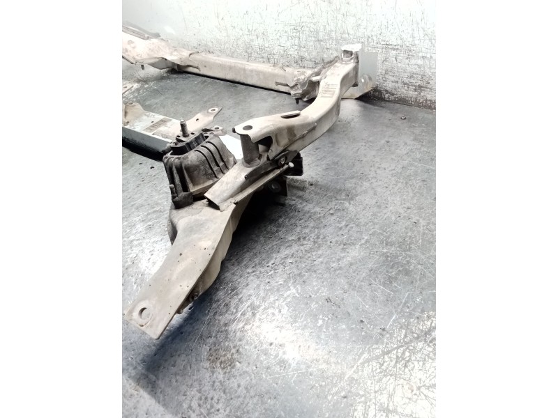 Recambio de puente delantero para bmw 1 (e87) 120 d referencia OEM IAM   