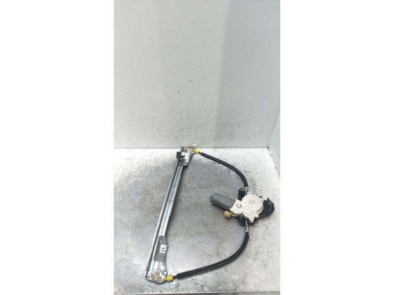 Recambio de elevalunas delantero derecho para renault clio ii (bb_, cb_) 1.2 16v (bb05, bb0w, bb11, bb27, bb2t, bb2u, bb2v, cb05