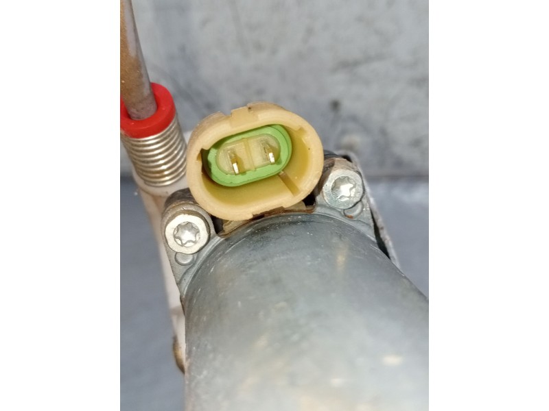 Recambio de elevalunas trasero izquierdo para nissan terrano ii (r20) 2.7 tdi 4wd referencia OEM IAM   5P