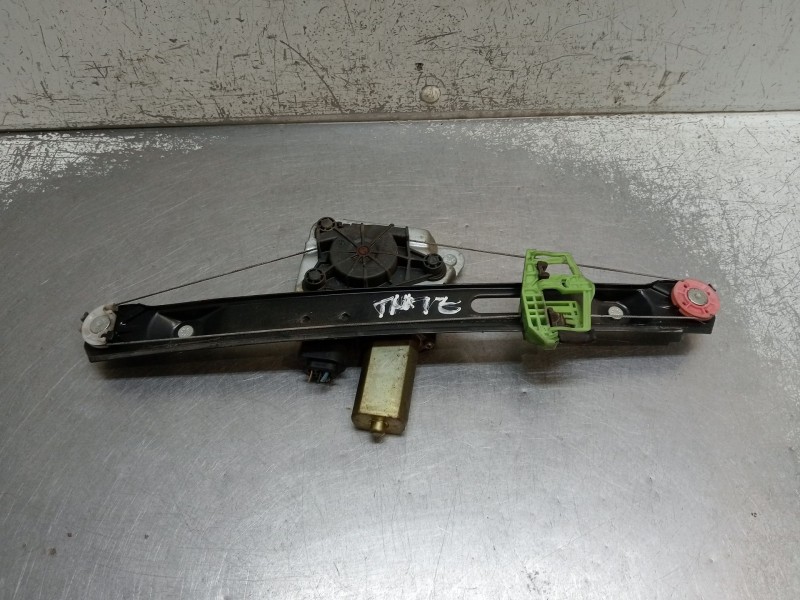Recambio de elevalunas trasero izquierdo para bmw 1 (e87) 120 d referencia OEM IAM 706779710  5P