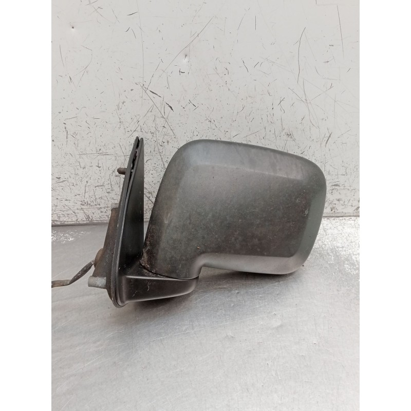 Recambio de retrovisor izquierdo para nissan terrano ii (r20) 2.7 tdi 4wd referencia OEM IAM  ELECTRICO 1 ENCHUFE 5 CABLES