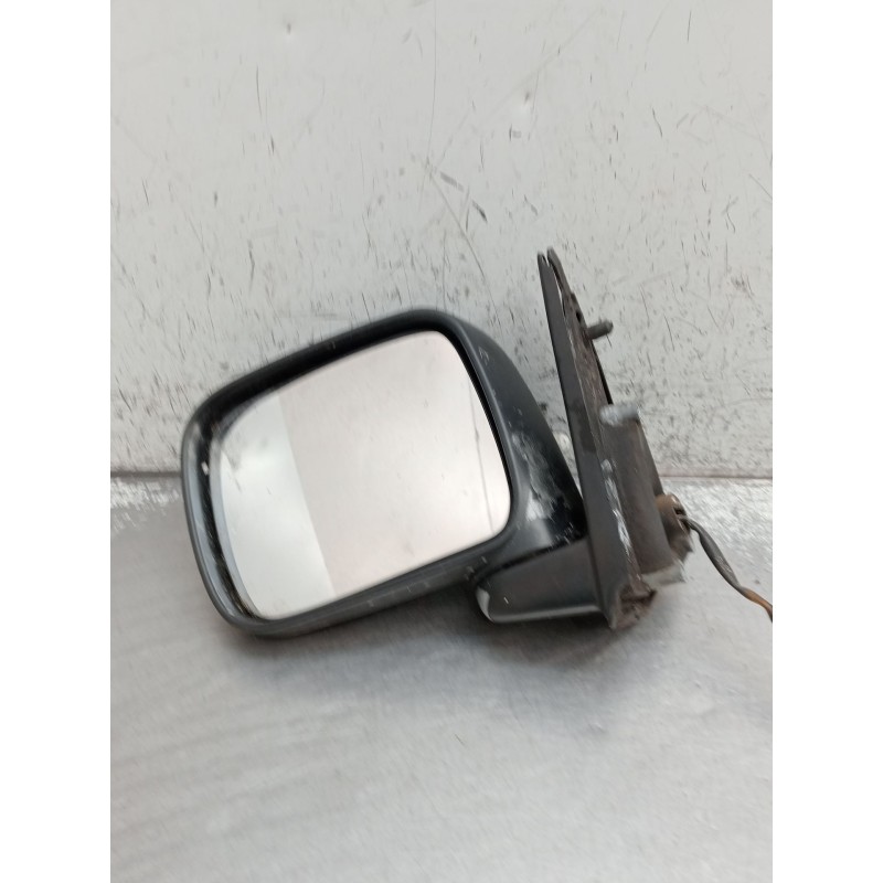 Recambio de retrovisor izquierdo para nissan terrano ii (r20) 2.7 tdi 4wd referencia OEM IAM  ELECTRICO 1 ENCHUFE 5 CABLES