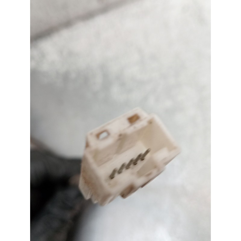 Recambio de retrovisor izquierdo para nissan terrano ii (r20) 2.7 tdi 4wd referencia OEM IAM  ELECTRICO 1 ENCHUFE 5 CABLES