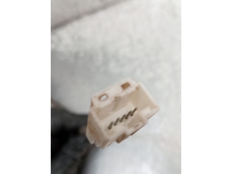 Recambio de retrovisor izquierdo para nissan terrano ii (r20) 2.7 tdi 4wd referencia OEM IAM  ELECTRICO 1 ENCHUFE 5 CABLES