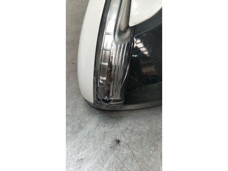 Recambio de retrovisor derecho para kia cee´d (jd) 1.6 gt referencia OEM IAM  ELÉCTRICO 