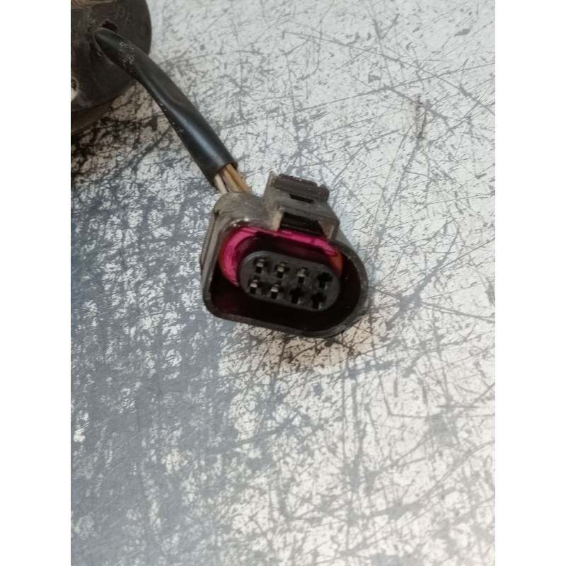 Recambio de retrovisor izquierdo para seat leon (1p1) 1.9 tdi referencia OEM IAM  ELÉCTRICO 1 ENCHUFE 5 CABLES