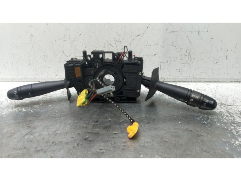 Recambio de mando luces para renault clio ii (bb_, cb_) 1.2 16v (bb05, bb0w, bb11, bb27, bb2t, bb2u, bb2v, cb05,... referencia O