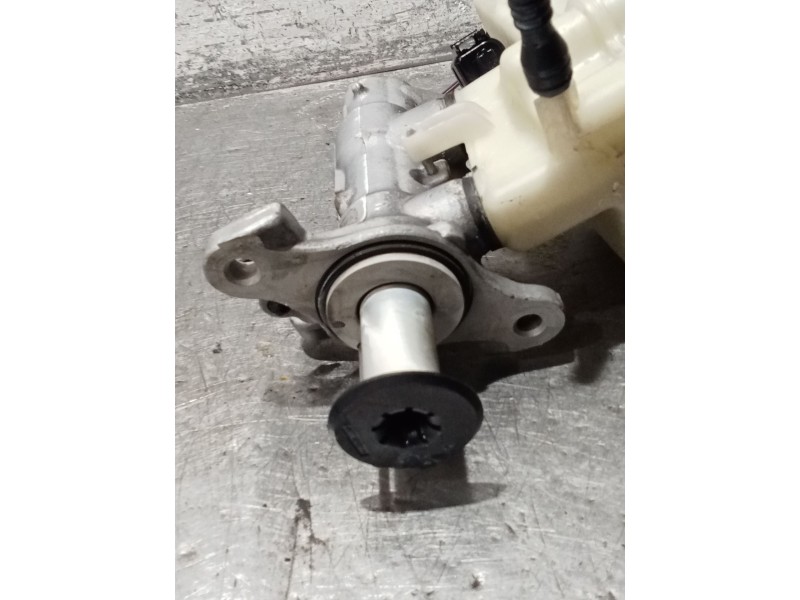 Recambio de bomba freno para volkswagen polo referencia OEM IAM   