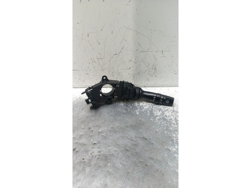 Recambio de mando luces para kia cee´d (jd) 1.6 gt referencia OEM IAM 93410A2631  