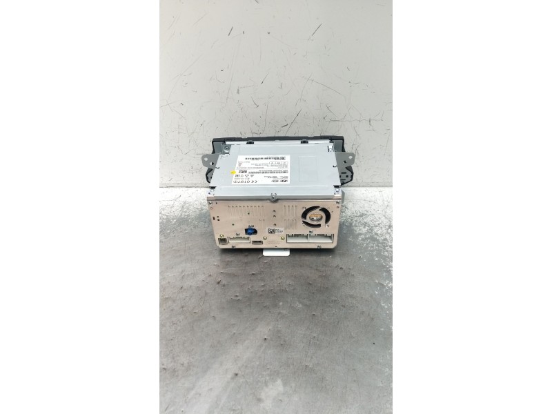 Recambio de pantalla multifuncion para kia cee´d (jd) 1.6 gt referencia OEM IAM 96560A2520WK LAN5001EKJD 